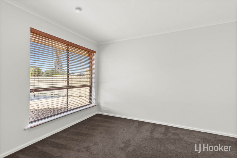 Photo - 16 Karrawirra Close, Craigmore SA 5114 - Image 12