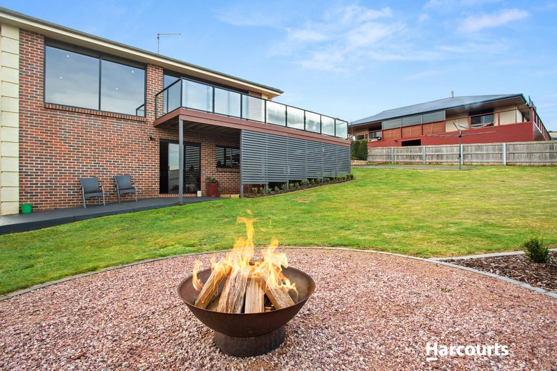 Photo - 16 Kaye Elizabeth Place, Deloraine TAS 7304 - Image 32