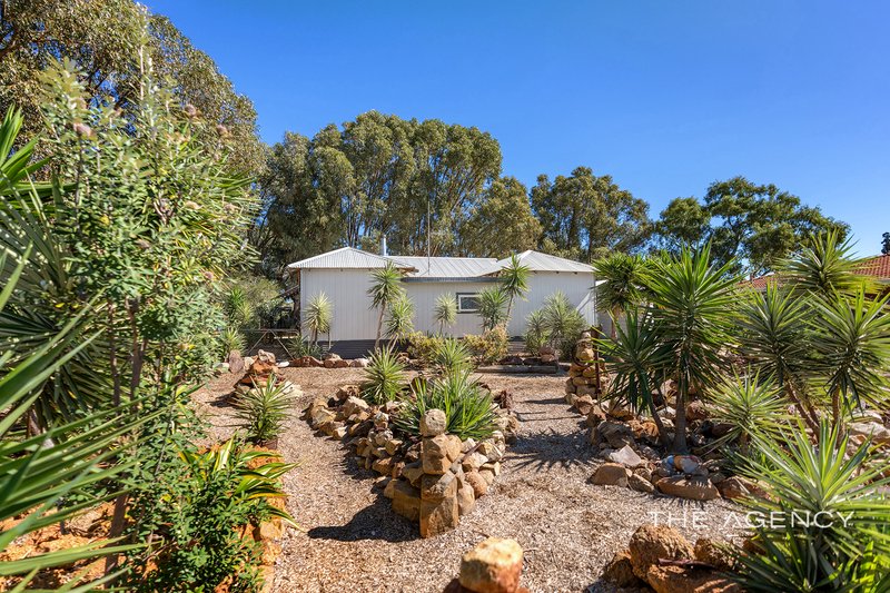 Photo - 16 Keating Street, Rangeway WA 6530 - Image 1