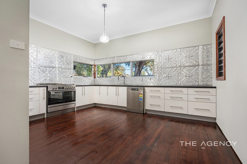 Photo - 16 Keating Street, Rangeway WA 6530 - Image 2