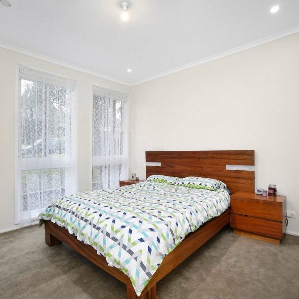 Photo - 16 Kedleston Way, Rowville VIC 3178 - Image 6