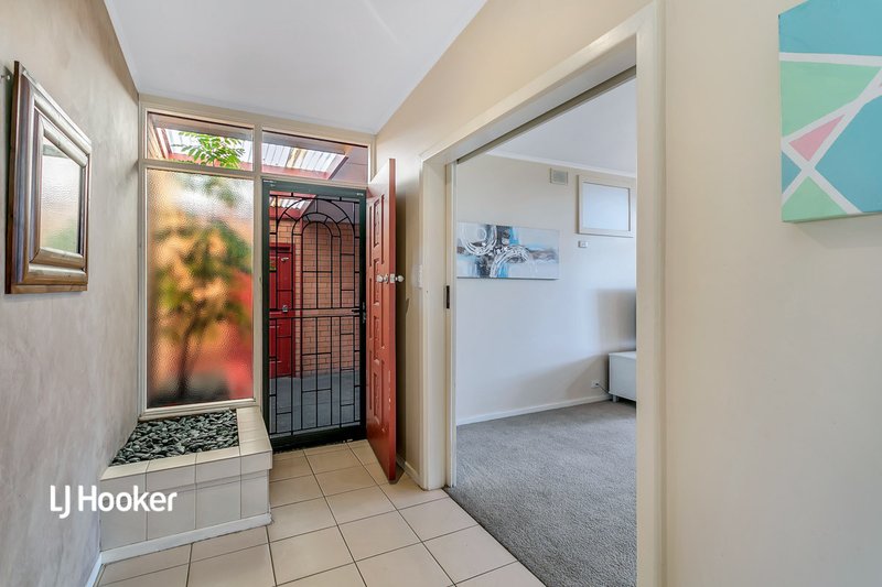 Photo - 16 Kelleway Street, Parafield Gardens SA 5107 - Image 2