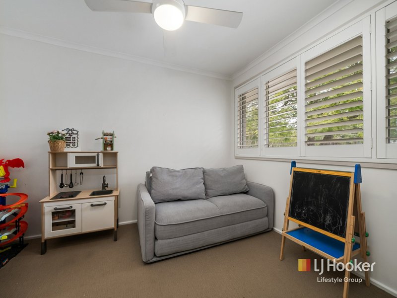 Photo - 16 Kembla Crescent, Ruse NSW 2560 - Image 10