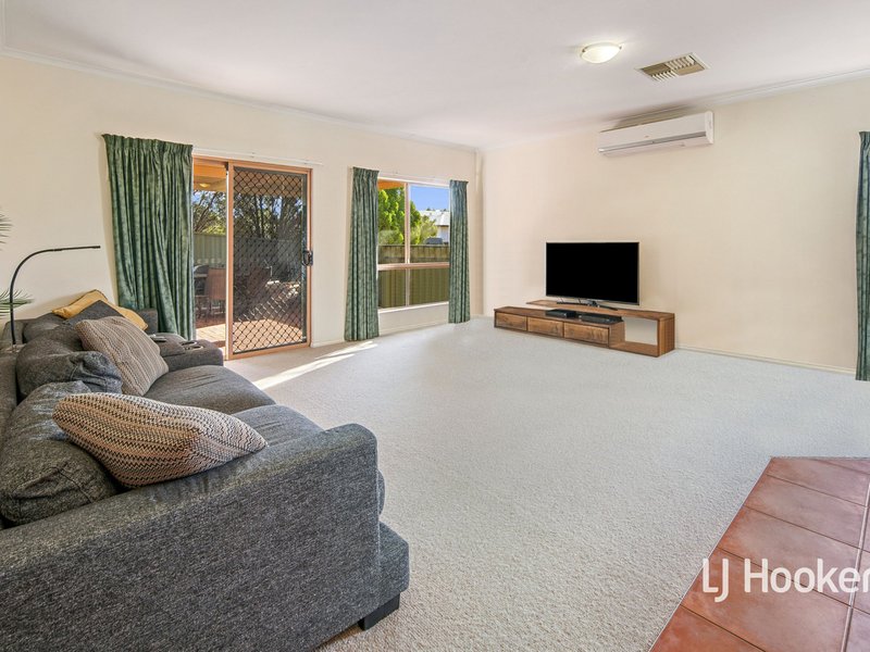 Photo - 16 Kempeana Crescent, Araluen NT 0870 - Image 2