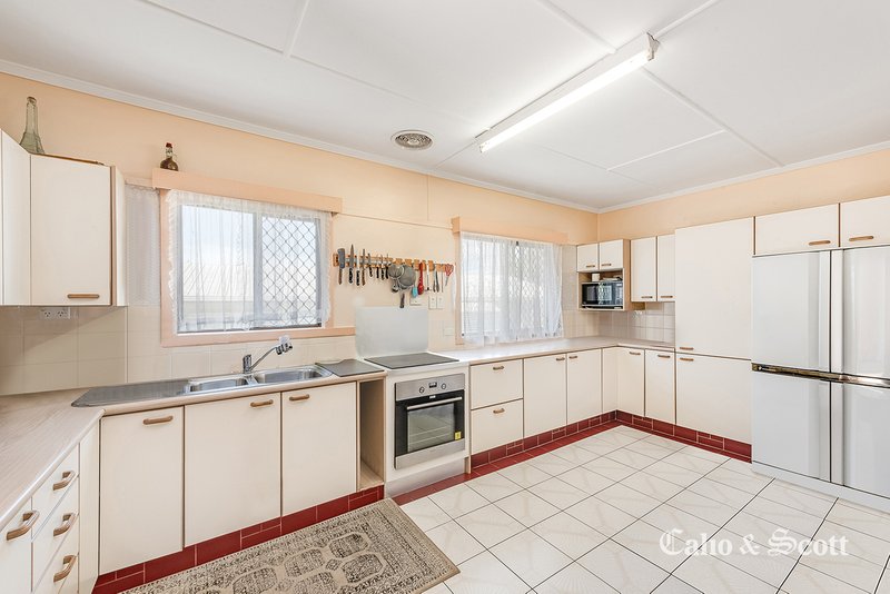 Photo - 16 Kenbarry St , Brighton QLD 4017 - Image 2