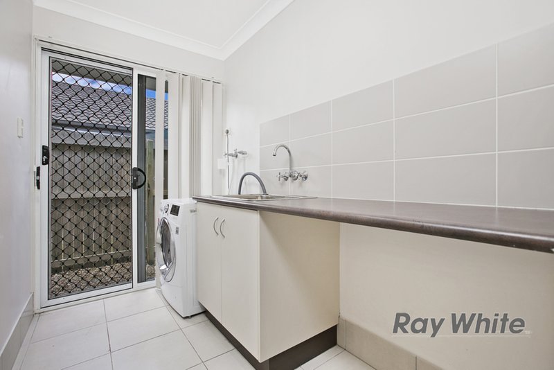 Photo - 16 Kenilworth Crescent, Waterford QLD 4133 - Image 6