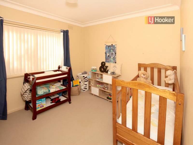 Photo - 16 Kennedy Avenue, Kooringal NSW 2650 - Image 6