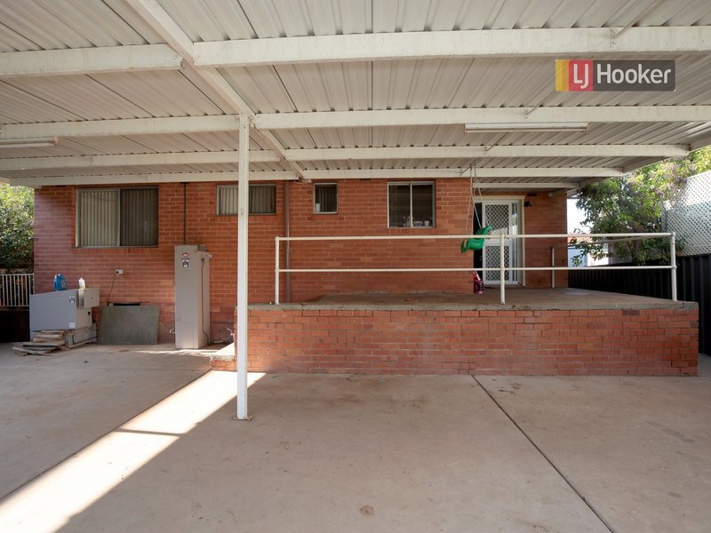 Photo - 16 Kennedy Avenue, Kooringal NSW 2650 - Image 9