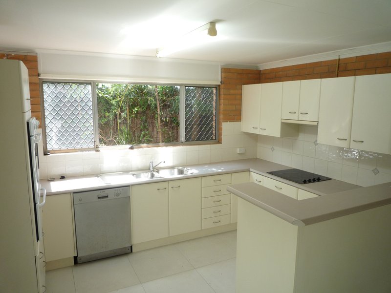 Photo - 16 Kennedy Street, Brighton QLD 4017 - Image 3