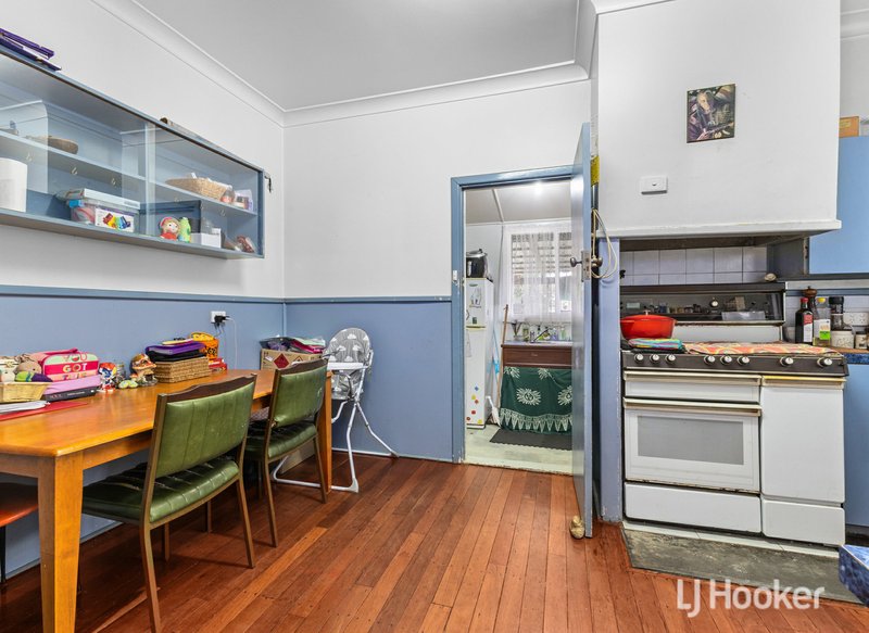 Photo - 16 Kennedy Street, Harvey WA 6220 - Image 2