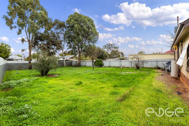 Photo - 16 Kentish Road, Elizabeth Downs SA 5113 - Image 16