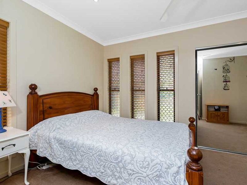 Photo - 16 Kerrigan Ct , Mudgeeraba QLD 4213 - Image 11