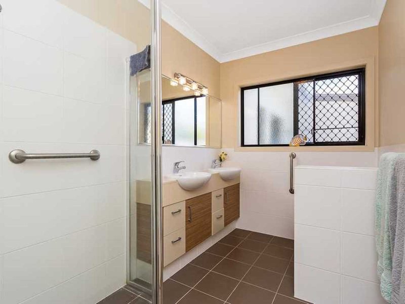 Photo - 16 Kerrigan Ct , Mudgeeraba QLD 4213 - Image 14