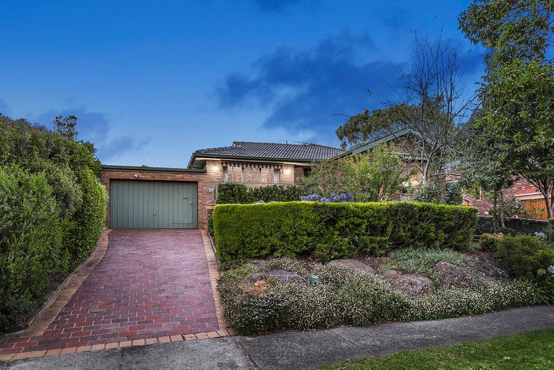 16 Kiama Close, Vermont South VIC 3133