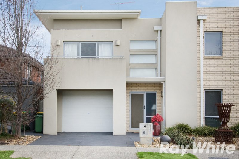 Photo - 16 Kilburn Place, Pakenham VIC 3810 - Image 16