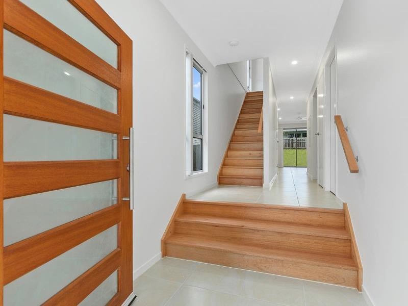 Photo - 16 Killarney Avenue, Manly West QLD 4179 - Image 2