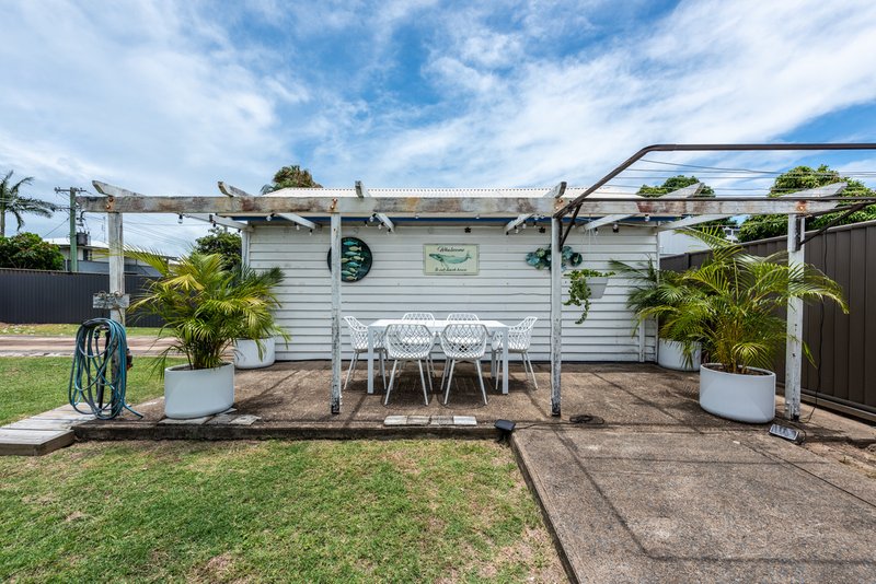 Photo - 16 King Street, Urangan QLD 4655 - Image 24