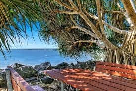 Photo - 16 King Street, Urangan QLD 4655 - Image 29