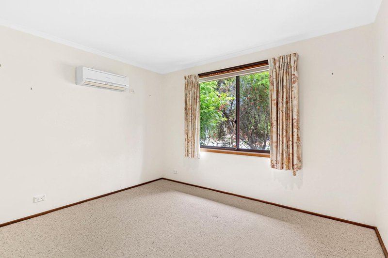 Photo - 16 Kingsbury Street, Gowrie ACT 2904 - Image 3