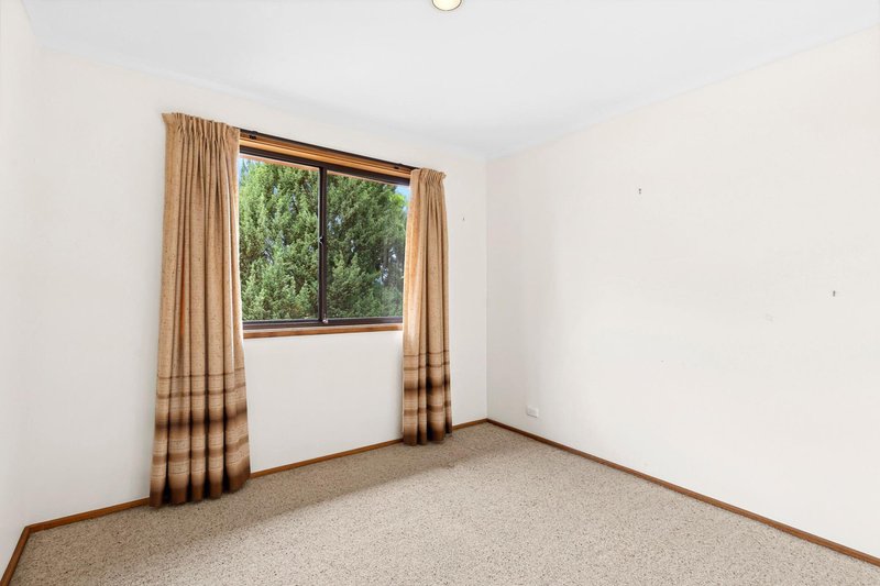 Photo - 16 Kingsbury Street, Gowrie ACT 2904 - Image 5