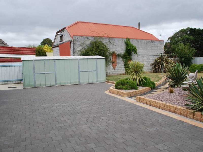 Photo - 16 Kingsmill Street, Wynyard TAS 7325 - Image 15