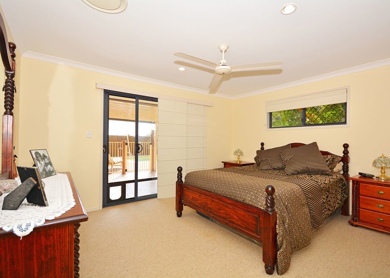 Photo - 16 Kingston Court, Point Vernon QLD 4655 - Image 6