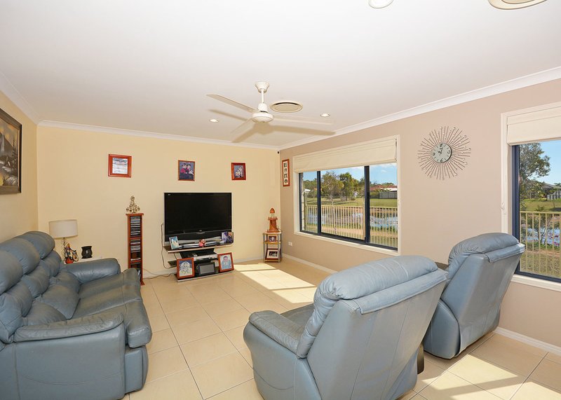 Photo - 16 Kingston Court, Point Vernon QLD 4655 - Image 16