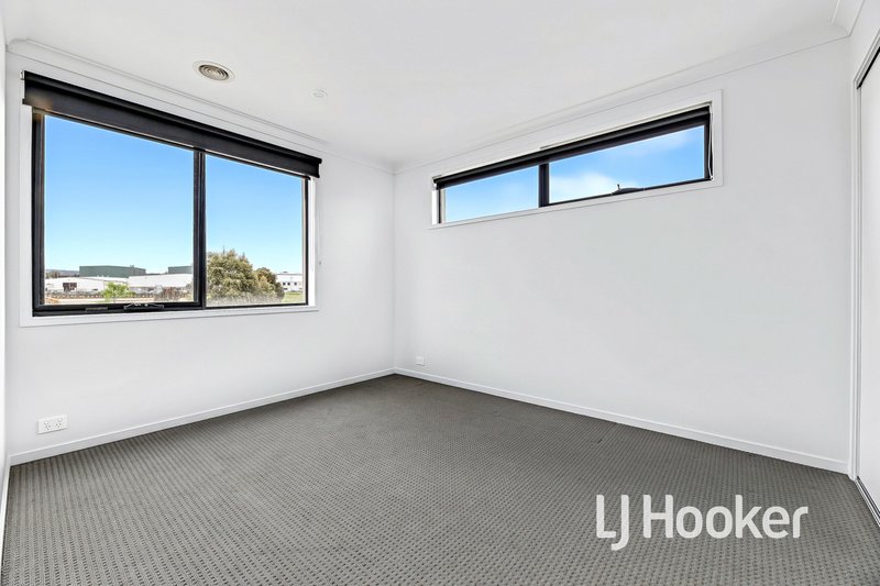 Photo - 16 Kipling Drive, Officer VIC 3809 - Image 10