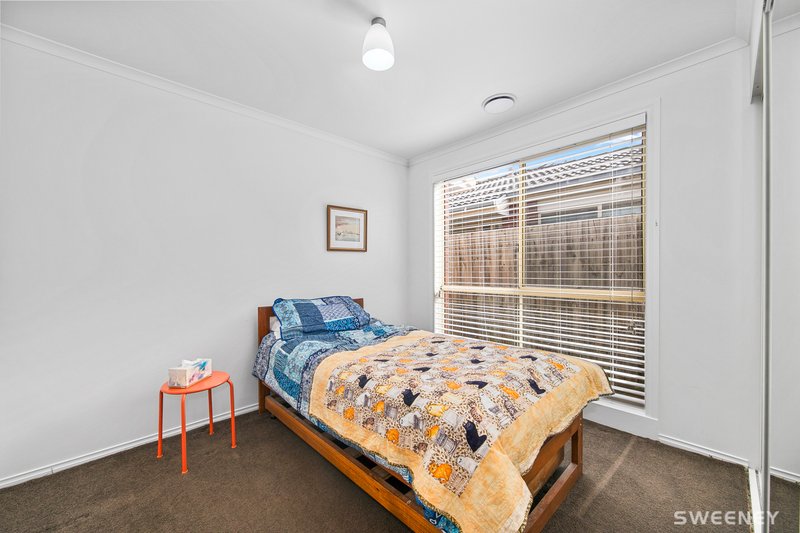 Photo - 16 Kitson Court, Altona Meadows VIC 3028 - Image 10