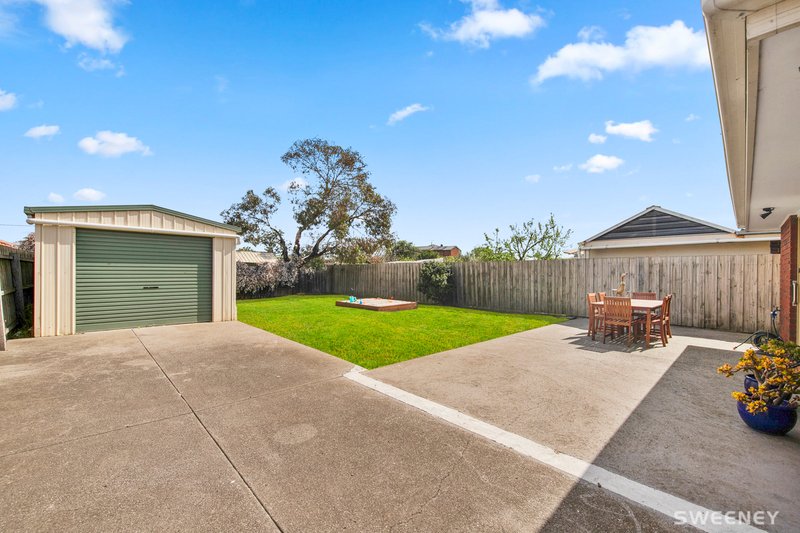 Photo - 16 Kitson Court, Altona Meadows VIC 3028 - Image 13