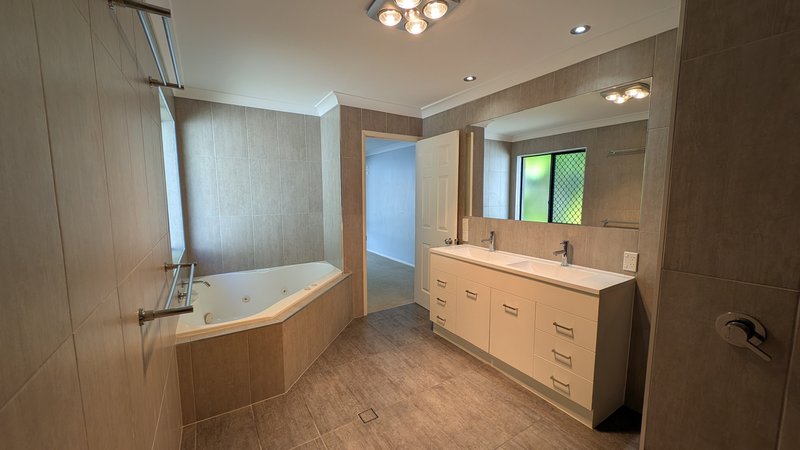 Photo - 16 Koala Place, Capalaba QLD 4157 - Image 8