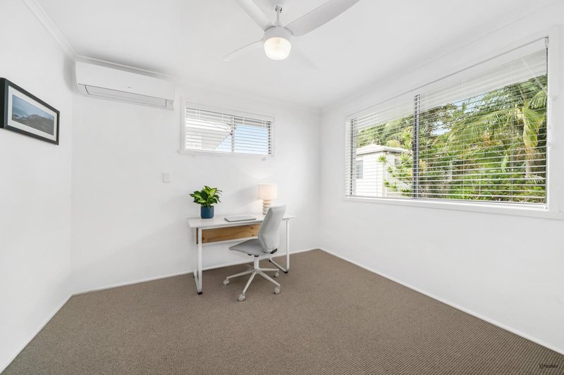 Photo - 16 Koombala Street, Tugun QLD 4224 - Image 9