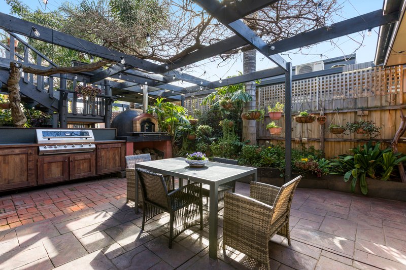 Photo - 16 Kubis Crescent, Dingley Village VIC 3172 - Image 16