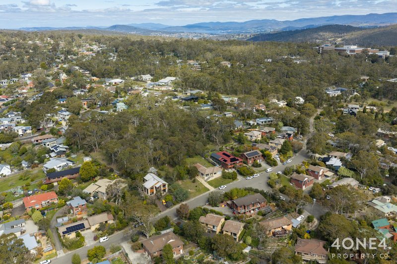 Photo - 16 Lachlan Drive, Mount Nelson TAS 7007 - Image 12