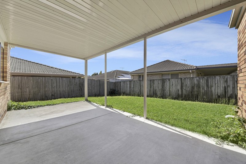 Photo - 16 Lady Bowen Parade, Rothwell QLD 4022 - Image 6