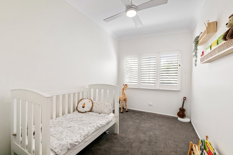 Photo - 16 Laelana Avenue, Budgewoi NSW 2262 - Image 8