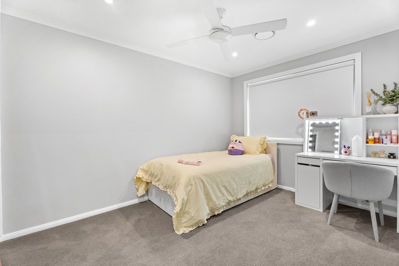 Photo - 16 Lakeview Drive, Cranebrook NSW 2749 - Image 11