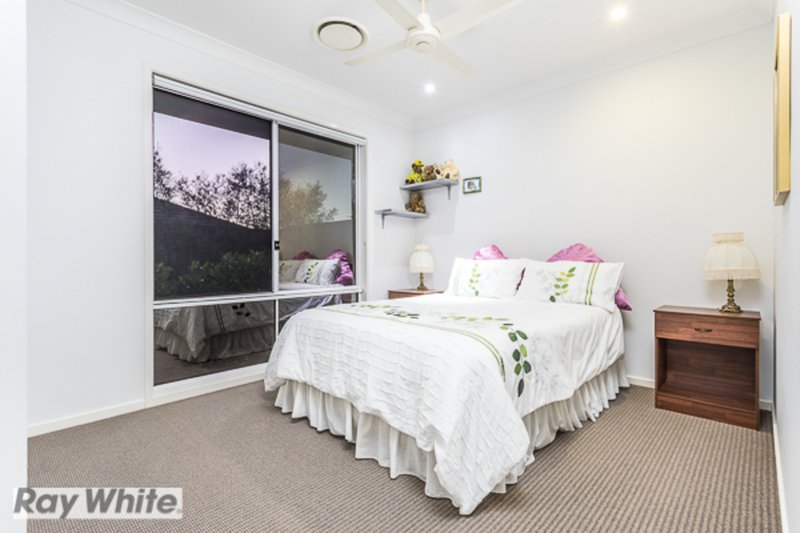 Photo - 16 Lakeview Terrace, Murrumba Downs QLD 4503 - Image 18