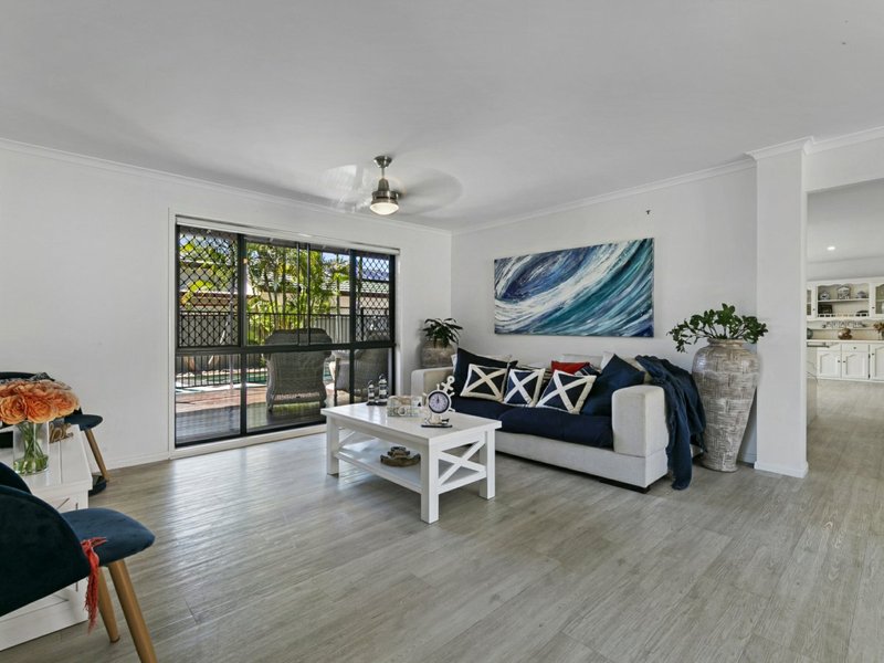 Photo - 16 Lanai Drive, Burleigh Waters QLD 4220 - Image 8