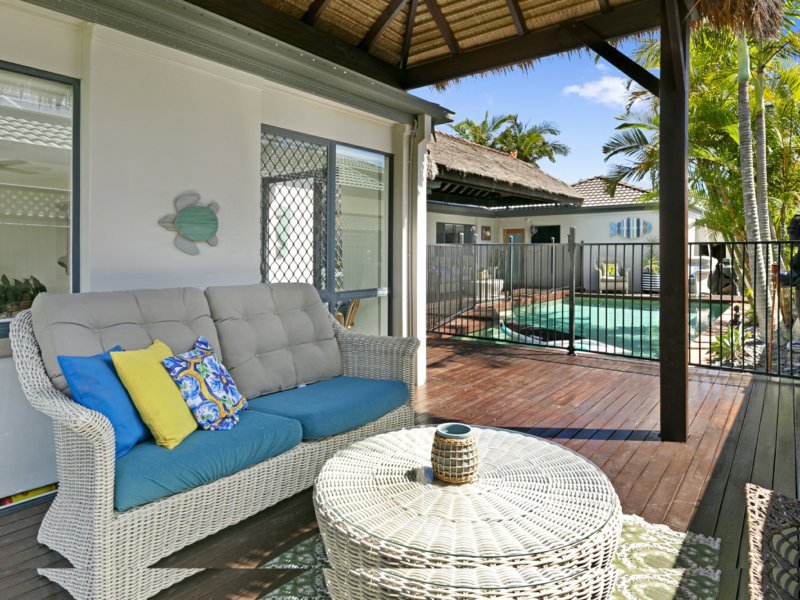 Photo - 16 Lanai Drive, Burleigh Waters QLD 4220 - Image 17