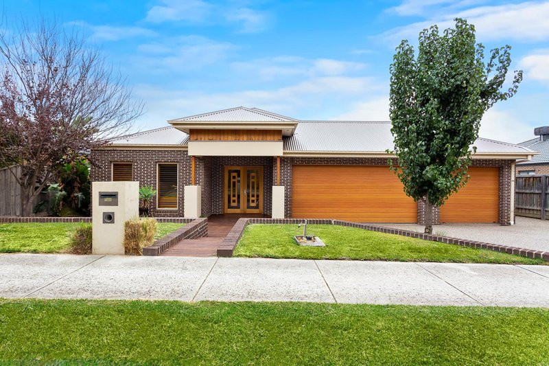 16 Landy Circuit, Pakenham VIC 3810