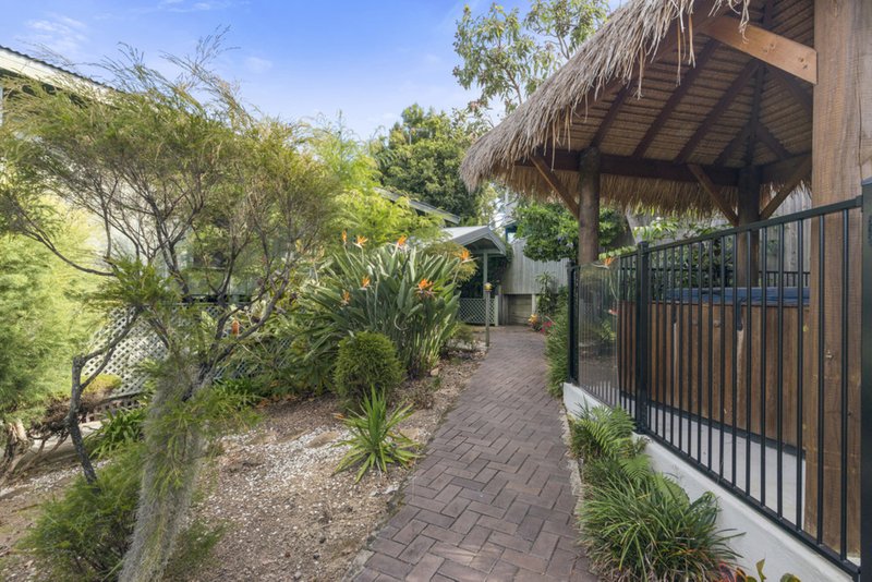 Photo - 16 Larentia Street, Currumbin Waters QLD 4223 - Image 10