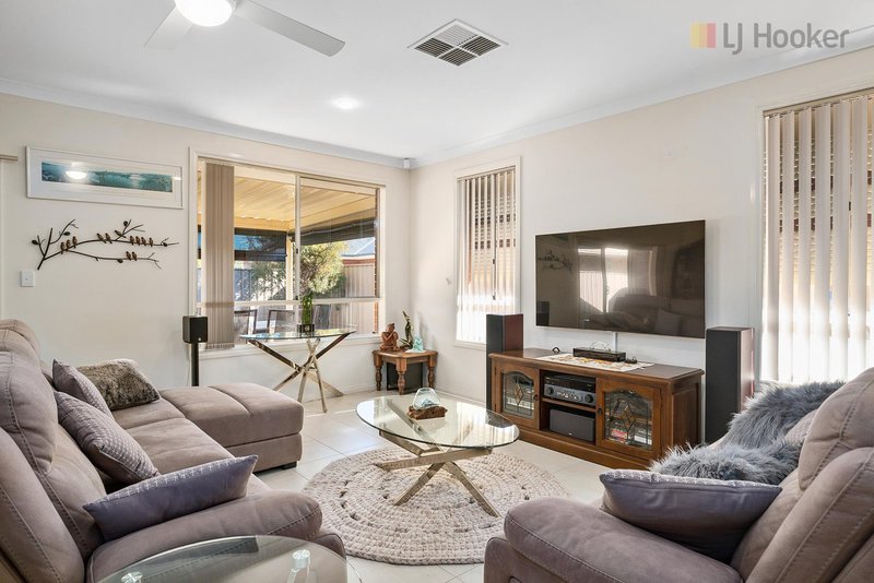 Photo - 16 Larkdale Avenue, Marion SA 5043 - Image 5