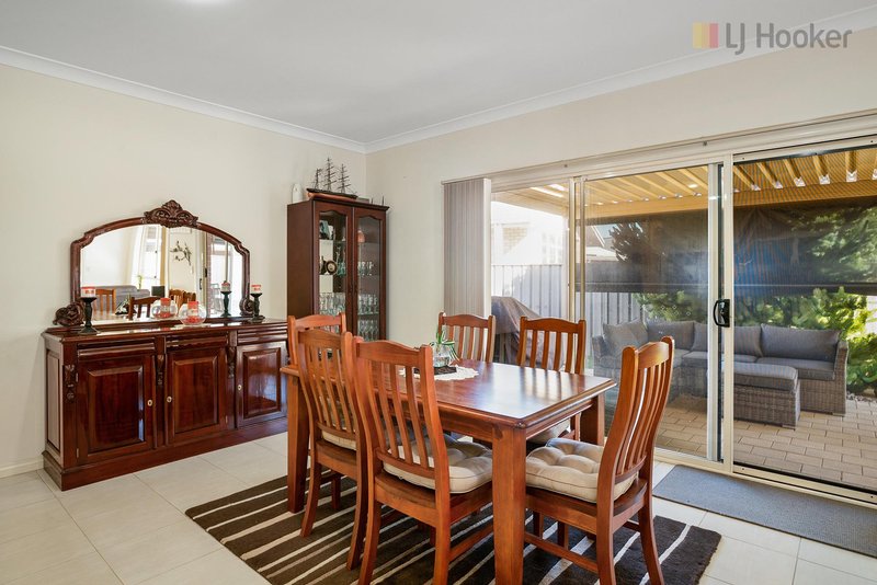 Photo - 16 Larkdale Avenue, Marion SA 5043 - Image 7