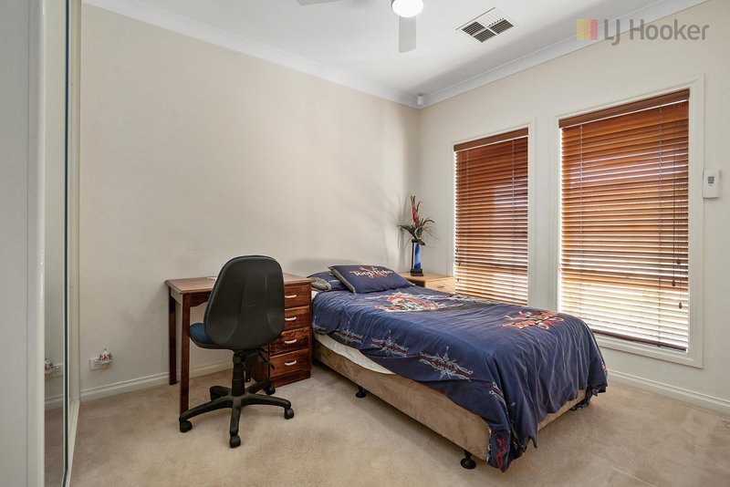 Photo - 16 Larkdale Avenue, Marion SA 5043 - Image 10