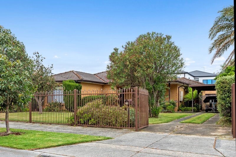 Photo - 16 Larnook Crescent, Aspendale VIC 3195 - Image 2