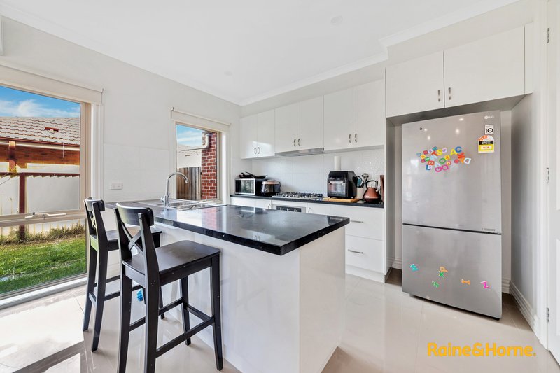 Photo - 1/6 Lascelles Street, Springvale VIC 3171 - Image 3