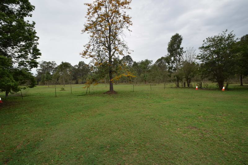 Photo - 16 Latters Lane, Esk QLD 4312 - Image 4