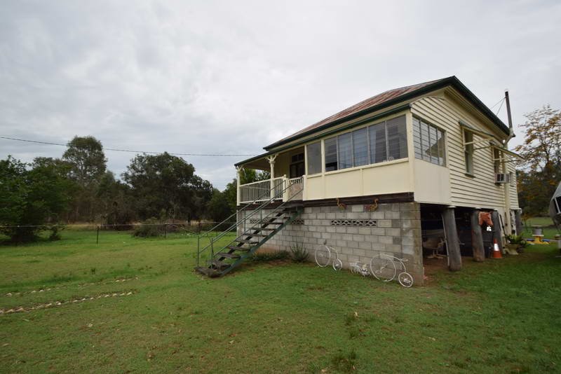 Photo - 16 Latters Lane, Esk QLD 4312 - Image 11