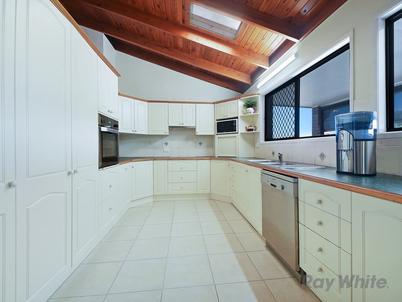 Photo - 16 Lautrec Street, Bracken Ridge QLD 4017 - Image 6